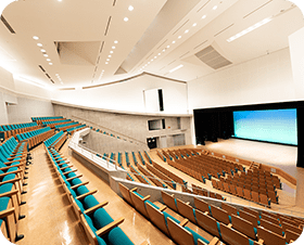 「本物の芸術」に触れる